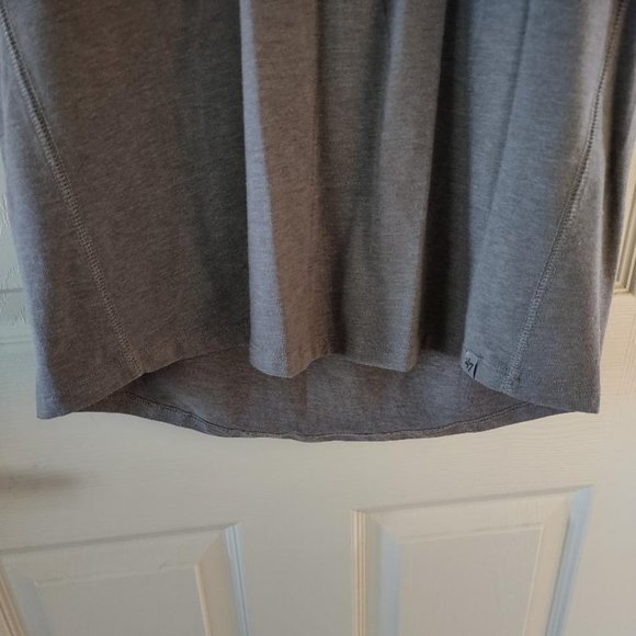 Ladies Denver Broncos Gray T-Shirt Medium '47 Forward - Picture 5 of 6